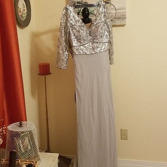 Sue Wong Platinum Silver Sequin Maxi Gown size 2 - Picture 6 of 11
